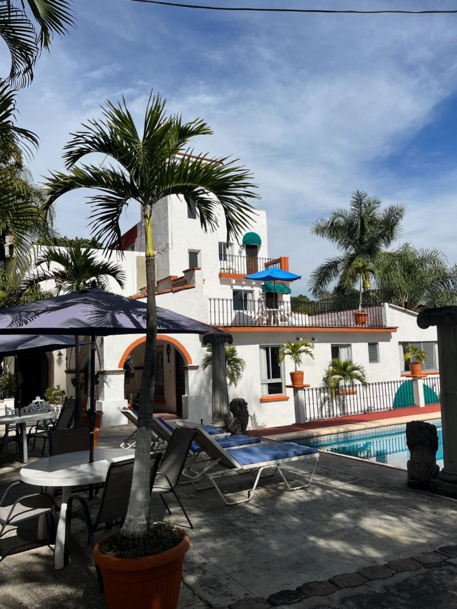 קוארנבאקאבה Hotel Bajo El Volcan מראה חיצוני תמונה